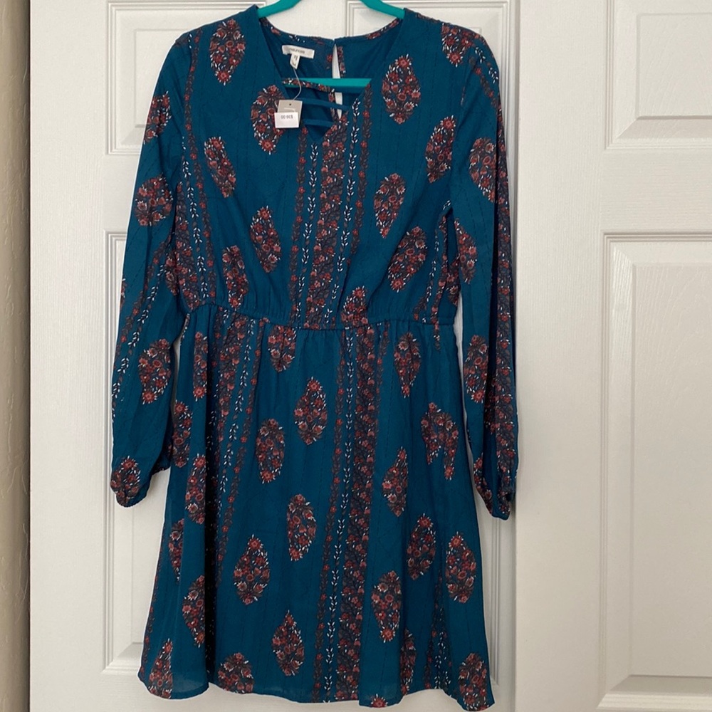 Maurice’s M floral blue long sleeved dress with pink/red detail